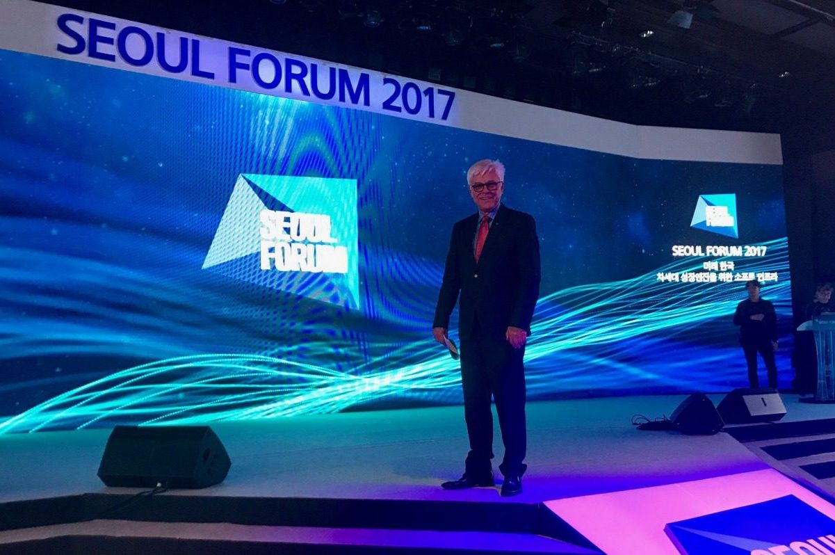Prof. Zühlke spoke at Seoul Forum 2017