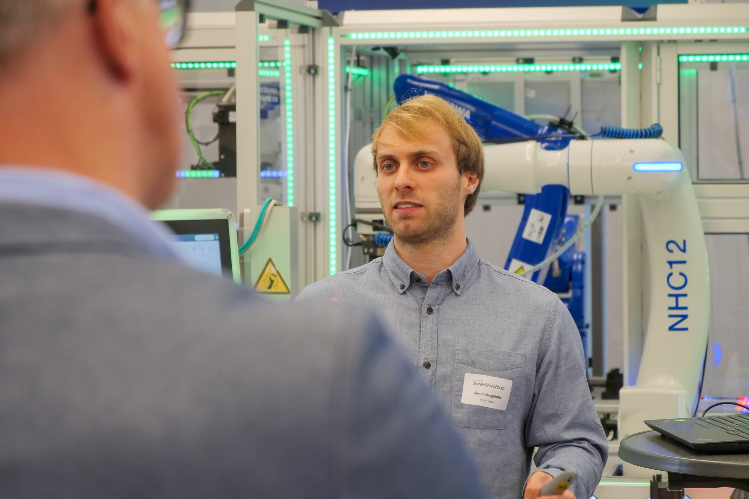 Simon Jungbluth am NHC12 von Yaskawa